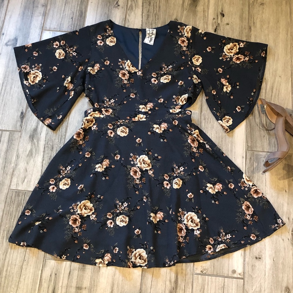 Sadie & Sage floral dress